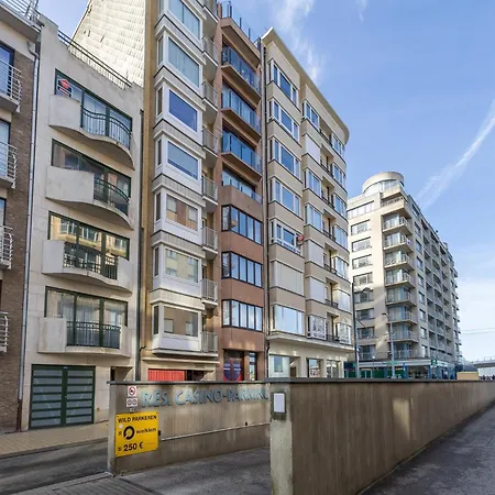 Duplex Near The Sea דירה מידלקרק